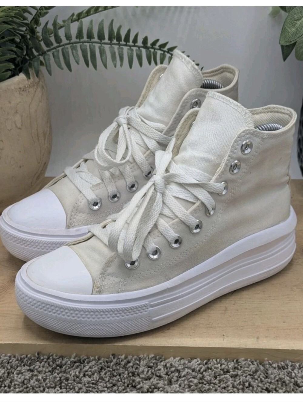 Converse CTAS High Top Chunky Sole Women's Size 6 Shoes Comfort Platform***